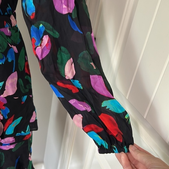 PARKER JEWELED Silk Floral Faux Wrap Dress Long Sleeve V Neck Black Sz S NEW - Picture 4 of 11